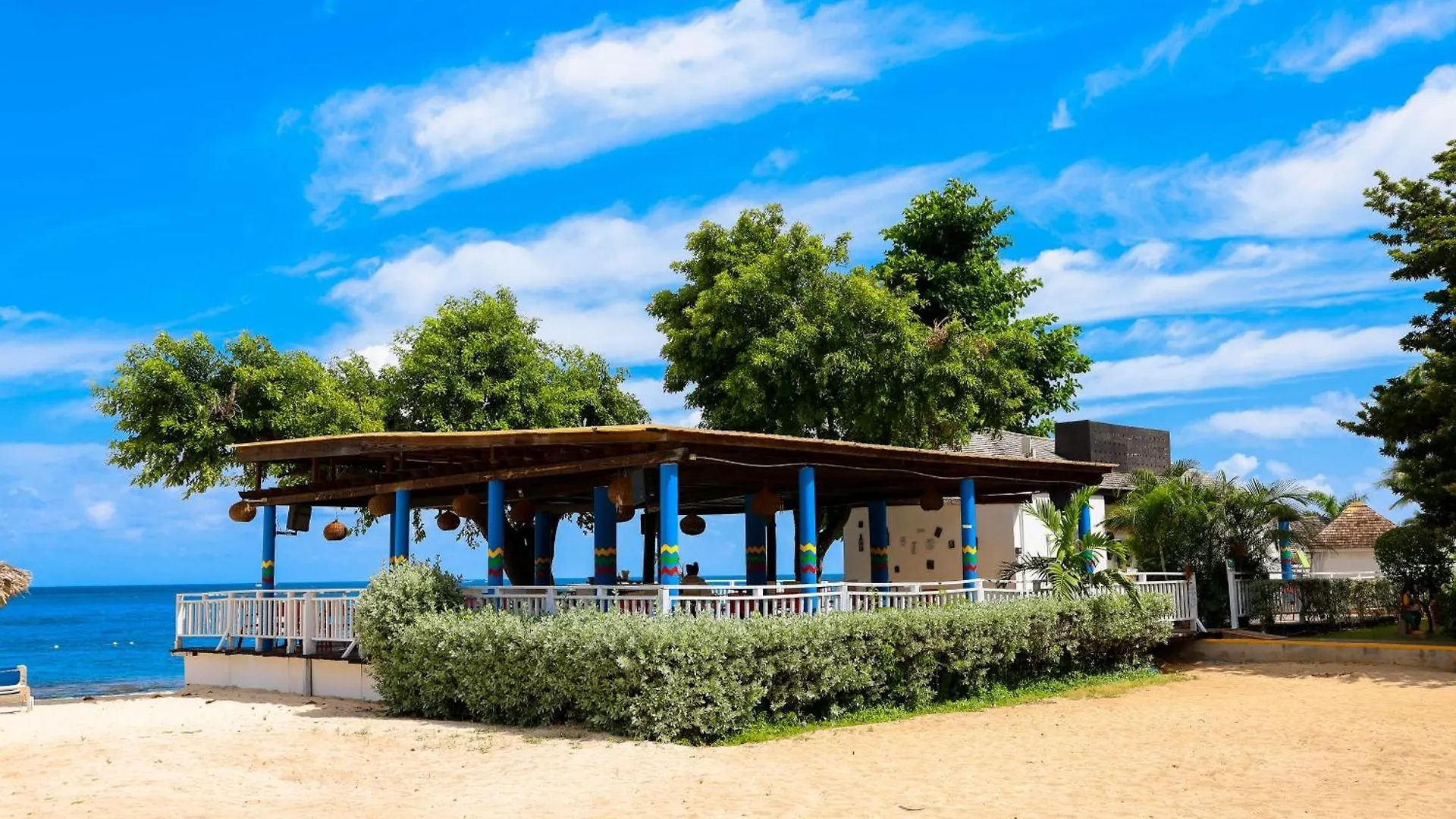 Grand Decameron Montego Beach, A Trademark All-Inclusive Resort Бухта Монтего 3*,  Ямайка