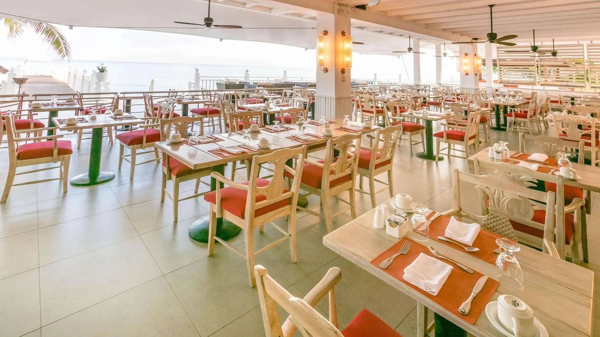 Grand Decameron Montego Beach, A Trademark All-Inclusive Resort Бухта Монтего 3*,  Ямайка