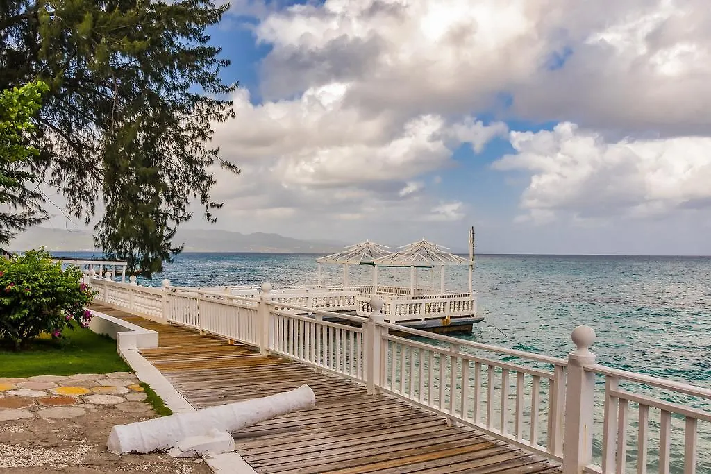 Grand Decameron Montego Beach, A Trademark All-Inclusive Resort Бухта Монтего